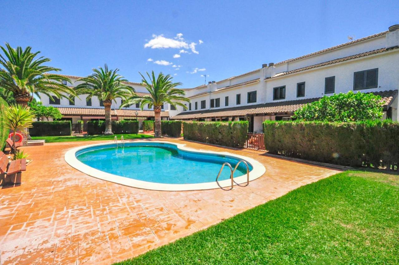 Calderon De La Barca - Only Families Villa Cambrils Buitenkant foto