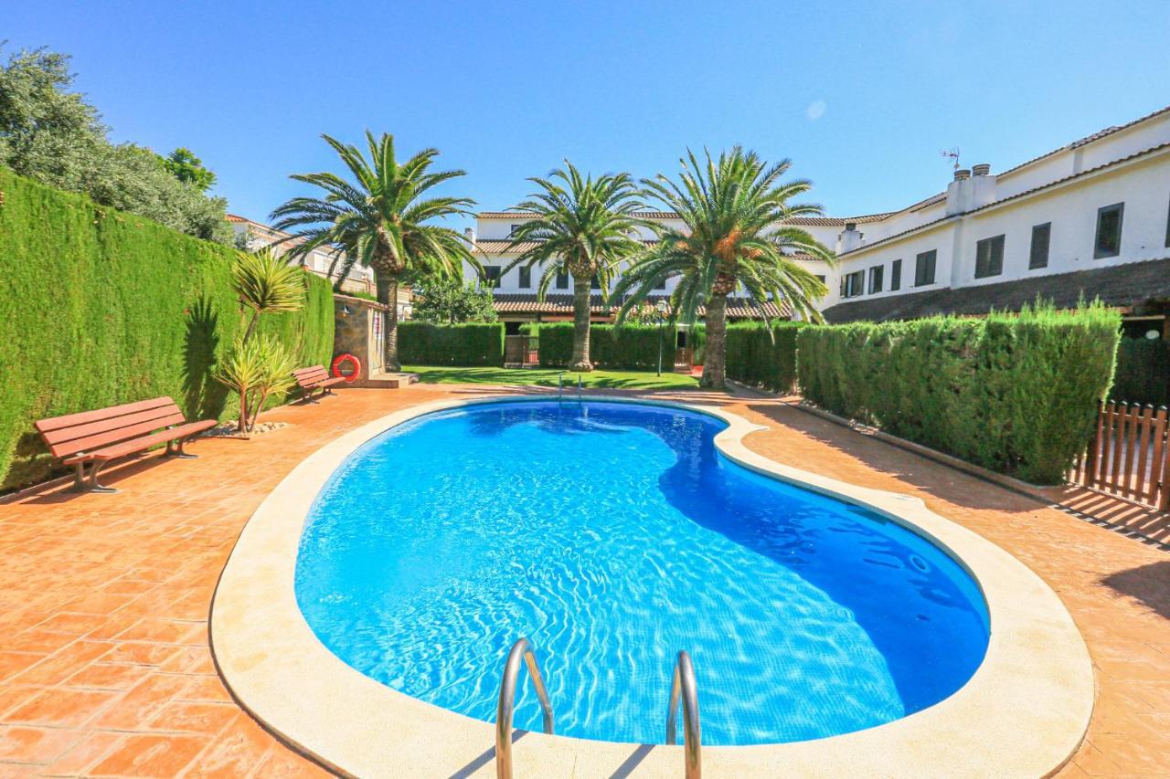 Calderon De La Barca - Only Families Villa Cambrils Buitenkant foto