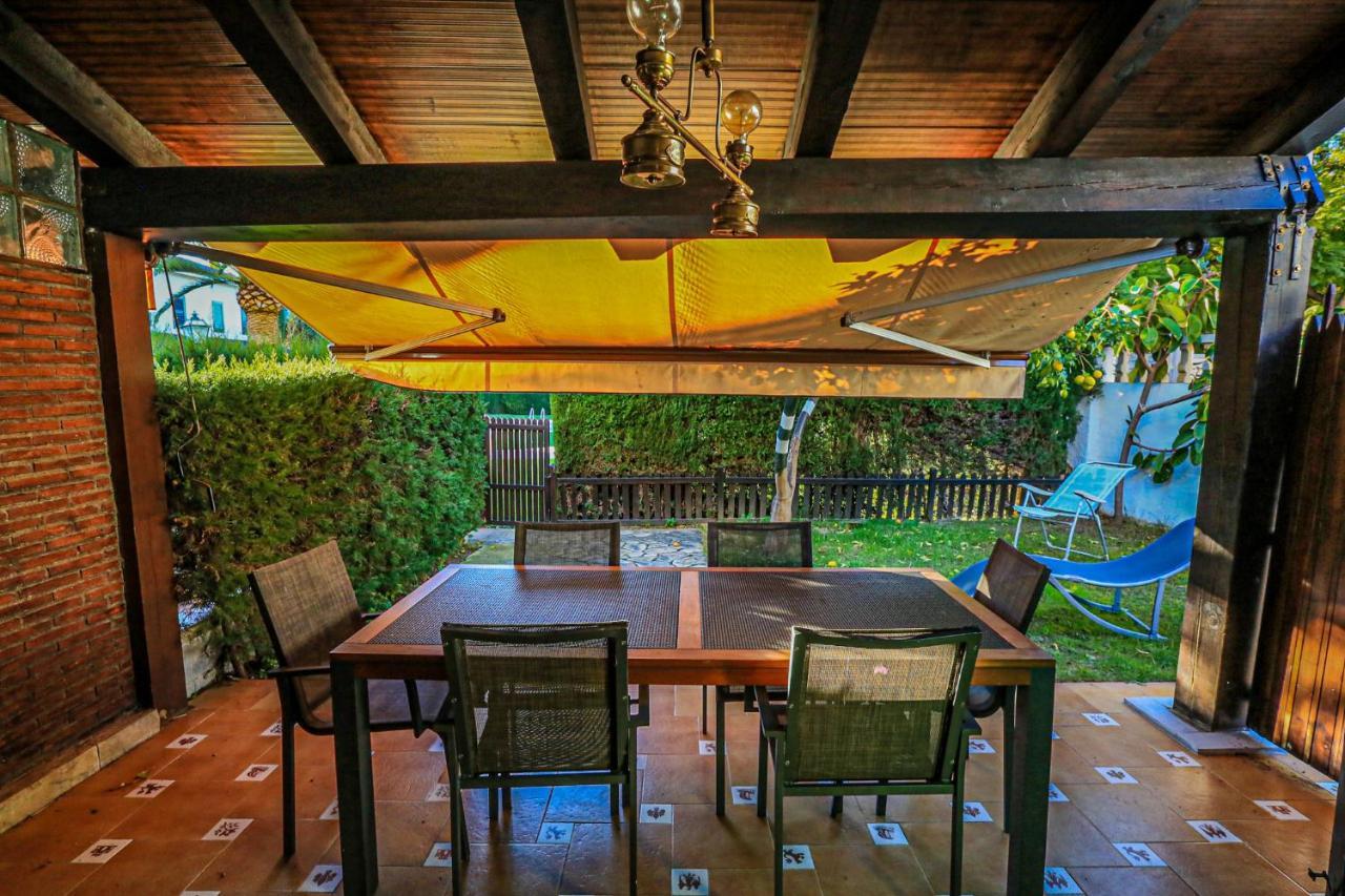 Calderon De La Barca - Only Families Villa Cambrils Buitenkant foto
