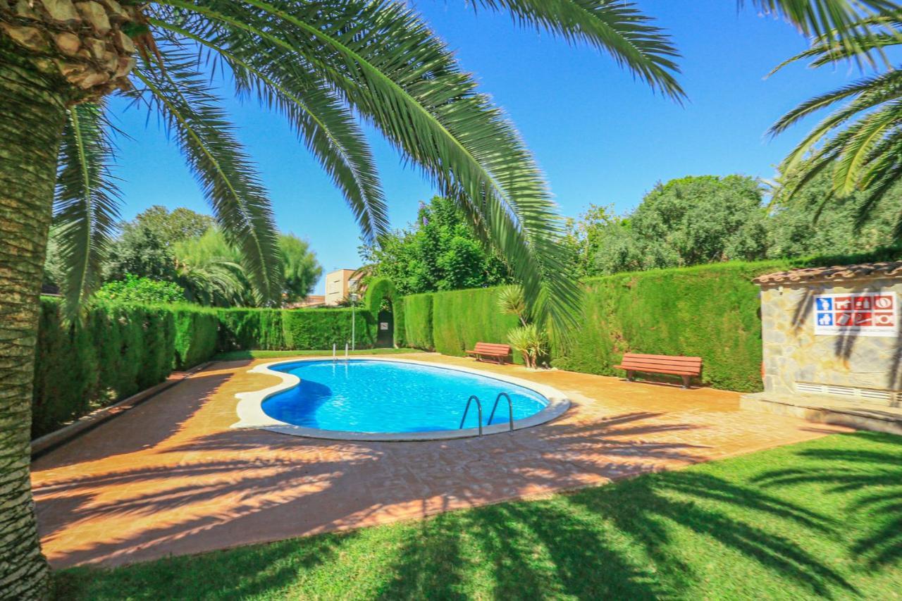 Calderon De La Barca - Only Families Villa Cambrils Buitenkant foto